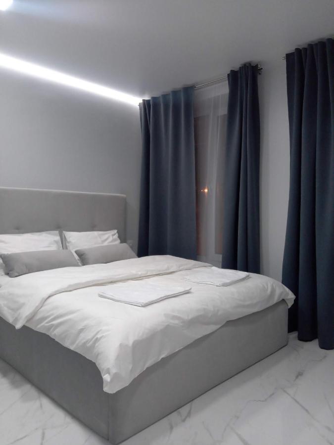 Pure Apartments Vip 4 리비프 외부 사진