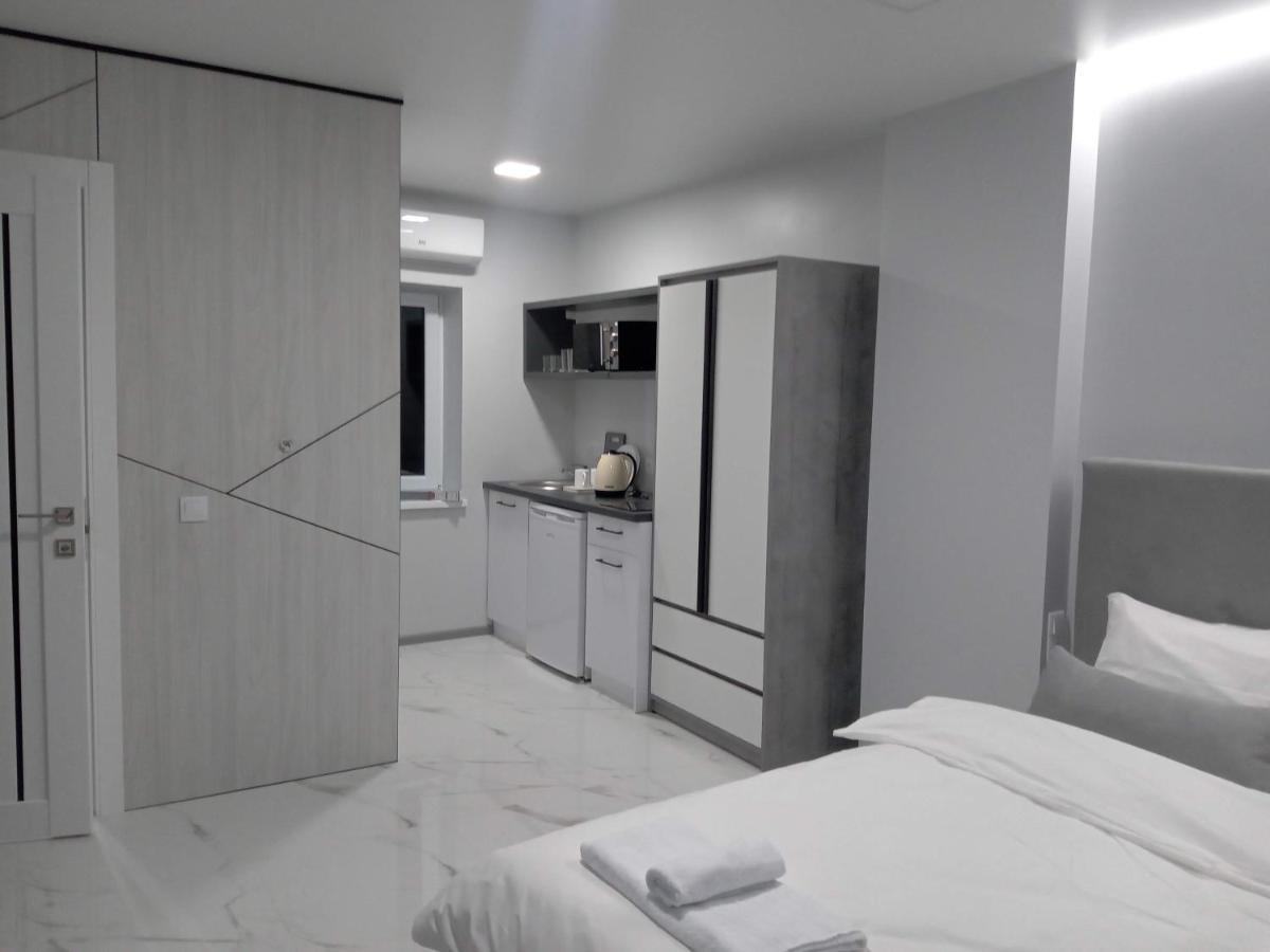 Pure Apartments Vip 4 리비프 외부 사진